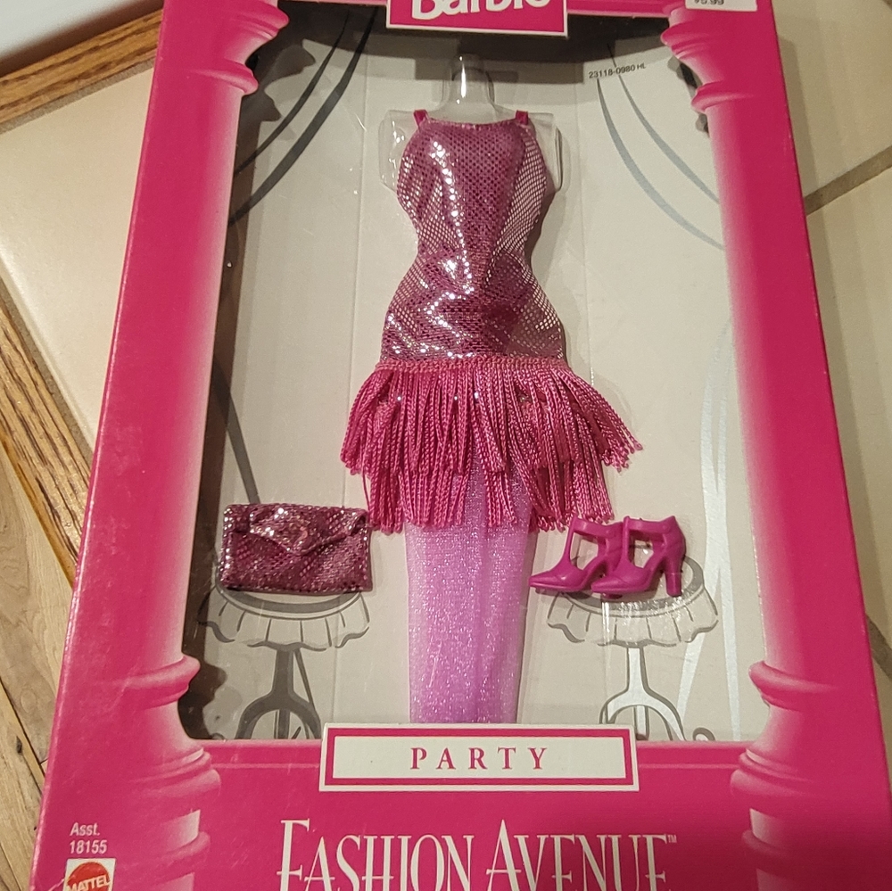 Barbies fashion avenue outfit vintage